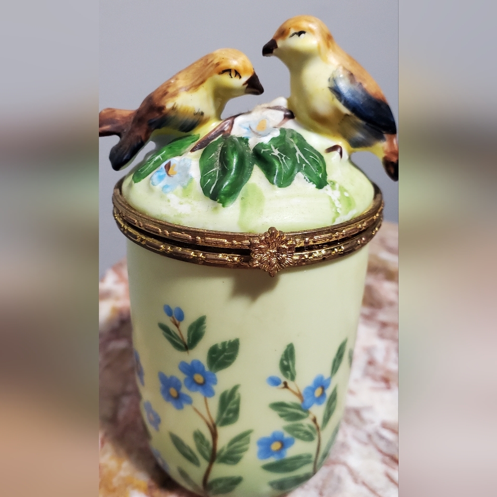 Vintage Bombay Decorative Porcelain Candle Bird & Floral